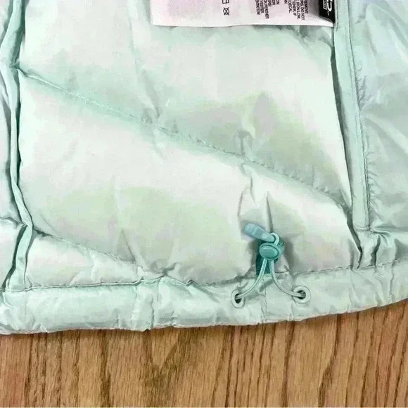 Mountain Hardware Women’s Ratio Down Puffer Vest Size X-Small - Picture 13 of 14